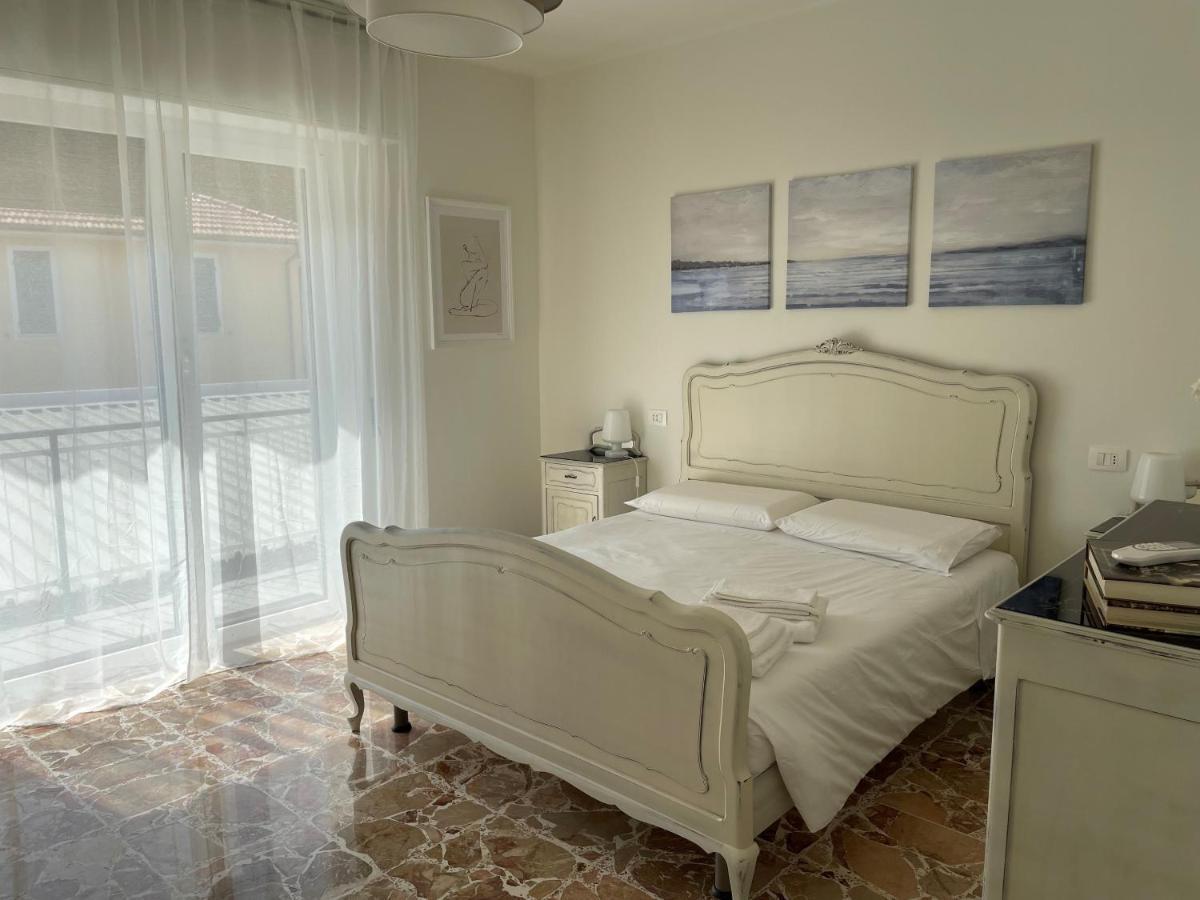 Casa Gelindo - Large And Fine Apartment With Two Bathrooms 세스트리레반떼 외부 사진